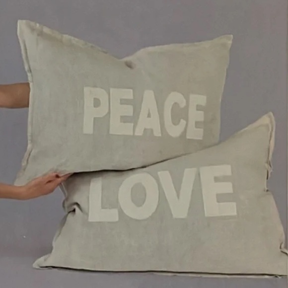 [Pom Pom at Home] Love & Peace Linen Shams - Picture 3 of 5